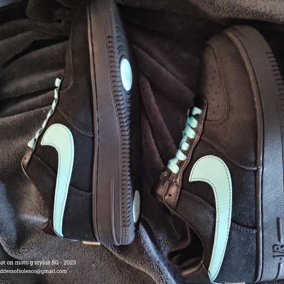 2022 Tiffany and company Nike Air Force 1 (refurbished) - Picture 5 of 8